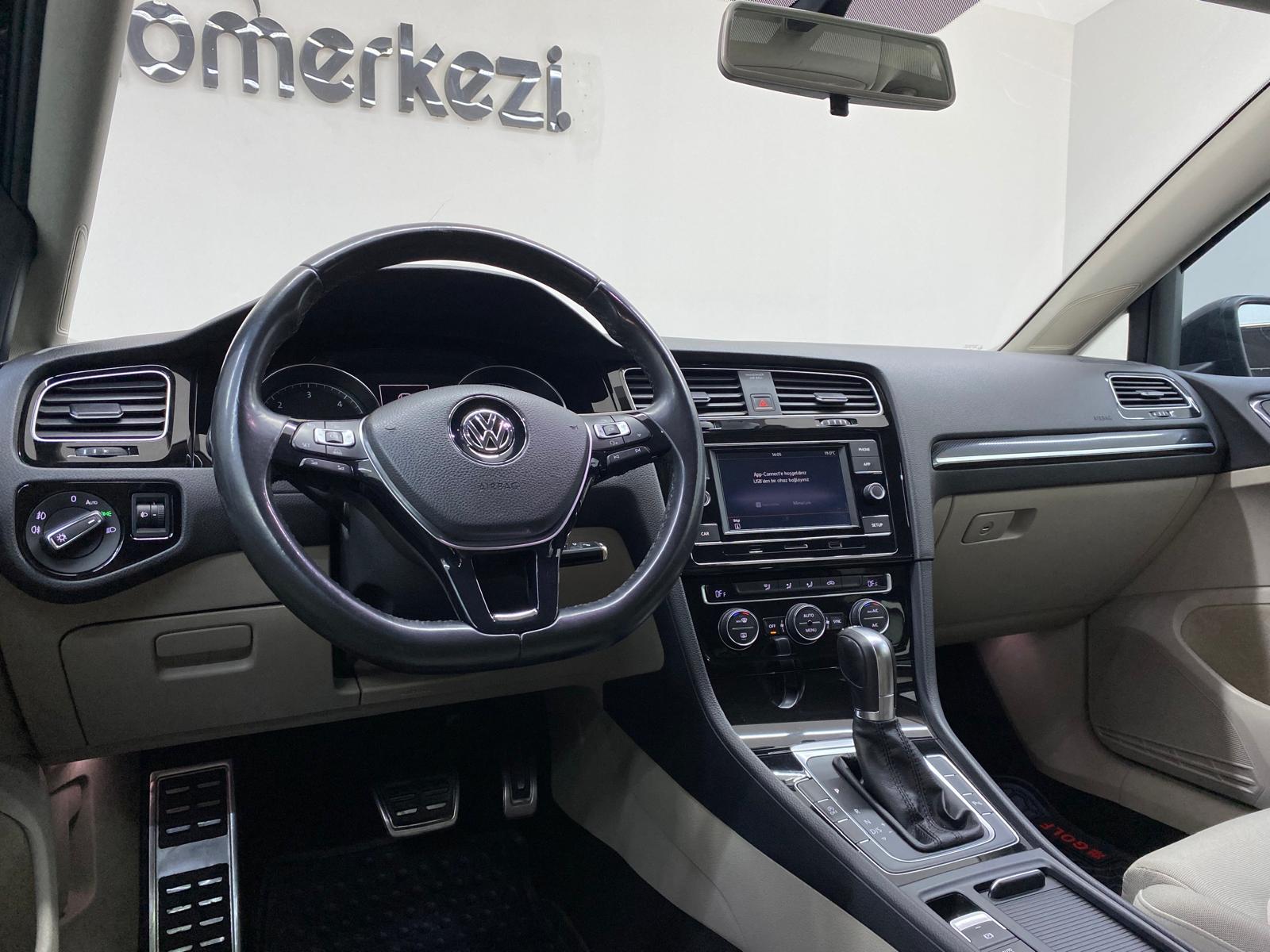 VOLKSWAGEN GOLF 20